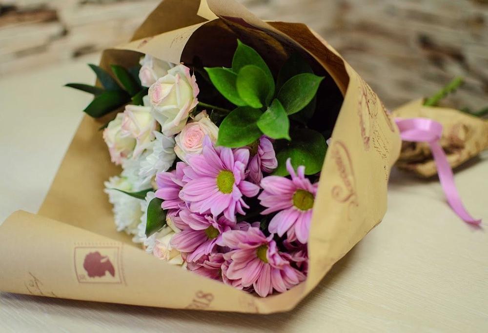 Букет цветов из: Розы и Хризантемы в Зеленый Городок