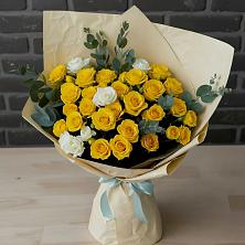 Букет цветов из:  Розы в Зеленый Городок