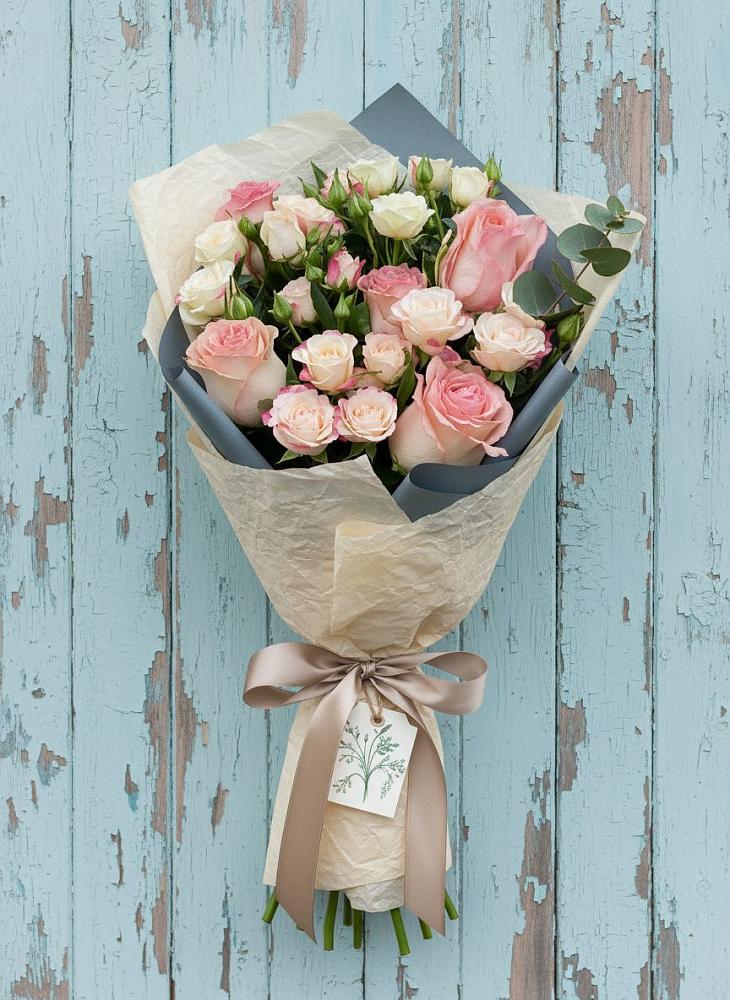 Букет цветов из: Розы в Зеленый Городок