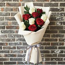 Букет цветов из:  Розы в Зеленый Городок