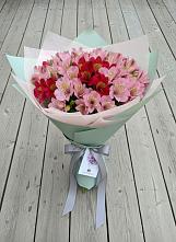Букет цветов из:  Альстромерии в Зеленый Городок