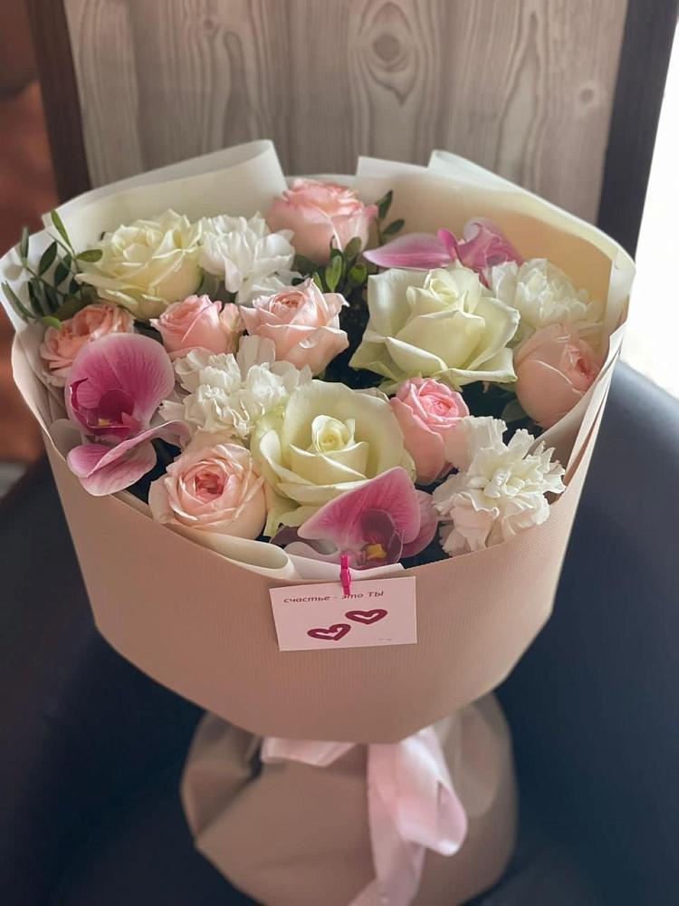 Букет цветов из: Орхидеи, Розы и Гвоздики в Зеленый Городок