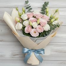 Букет цветов из:  Лизиантусы в Зеленый Городок