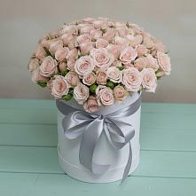 Цветочная композиция из Розы в шляпной коробке в Зеленый Городок