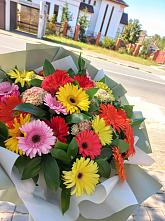 Букет цветов из:  Герберы #REPLACE_PRED# Зеленый Городок