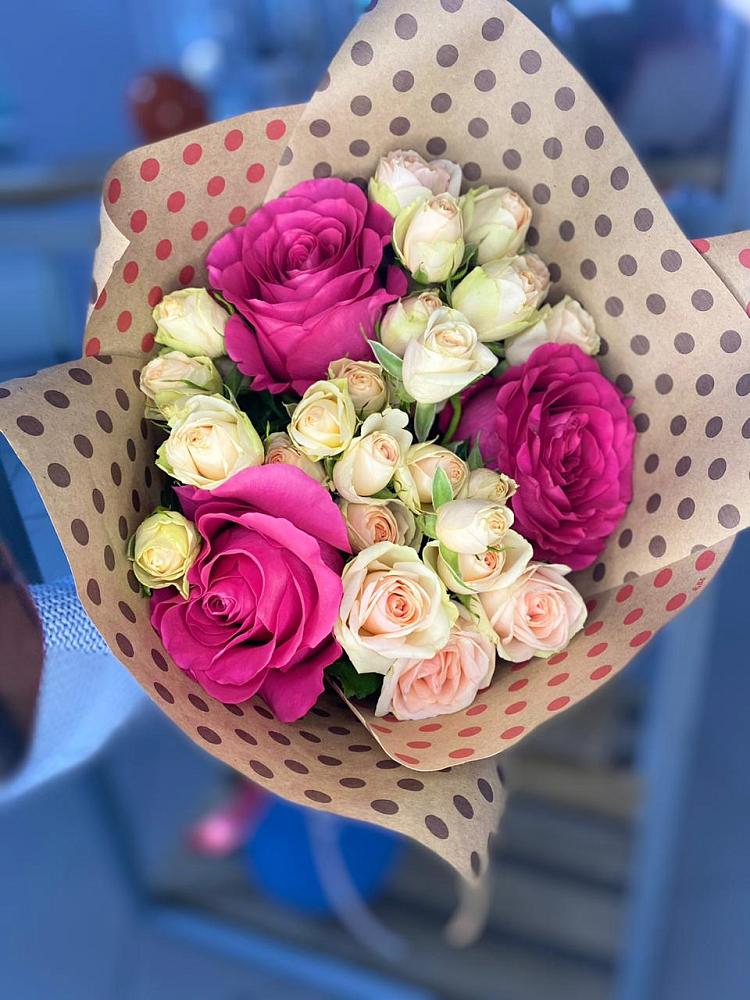 Букет цветов из: Розы в Зеленый Городок