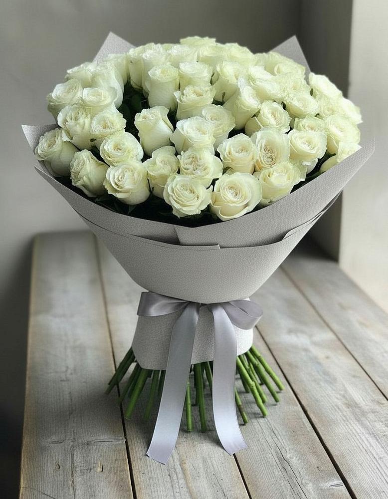 Букет 35 Белых роз в Зеленый Городок