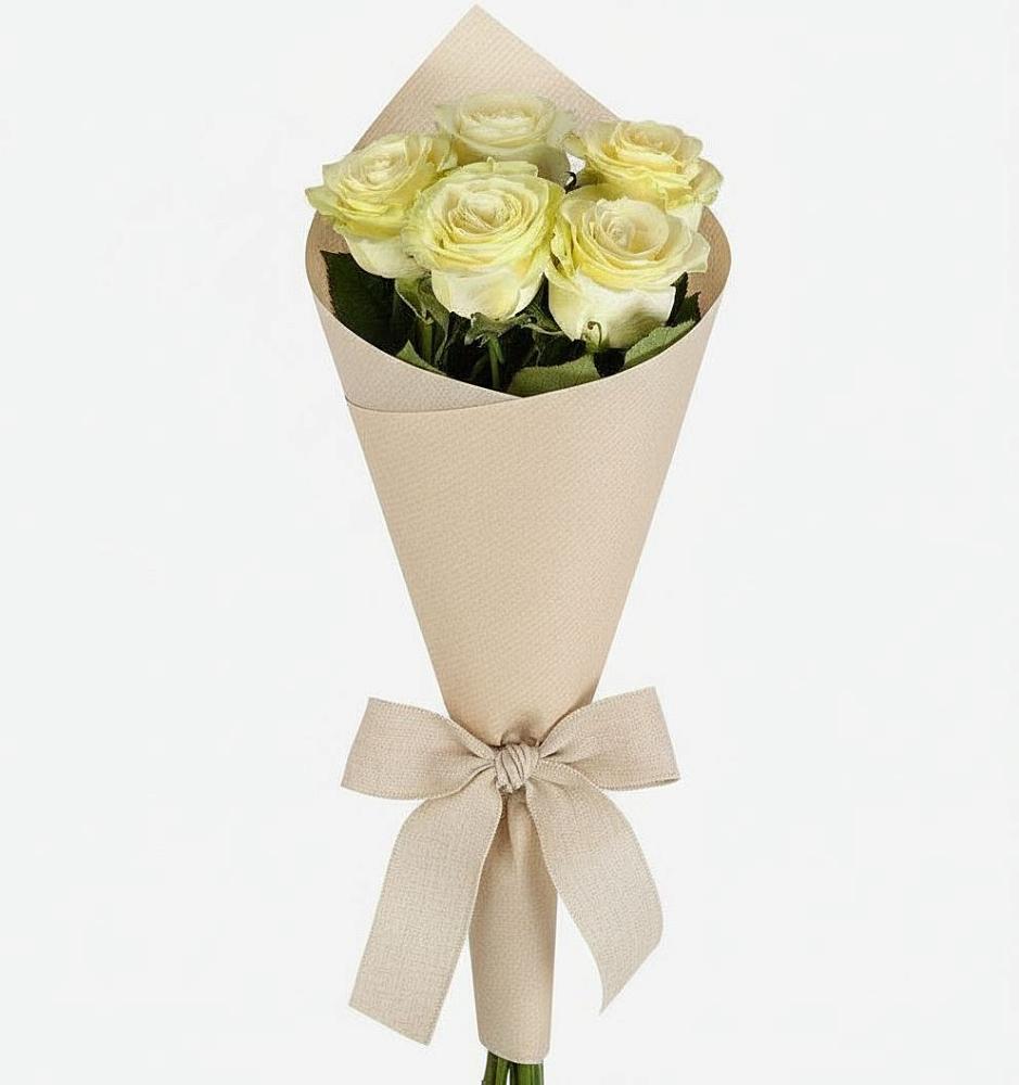 Букет цветов из: Розы в Зеленый Городок