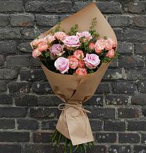 Букет цветов из:  Розы в Зеленый Городок