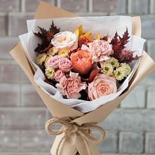 Букет цветов из:  Гвоздики, Хризантемы и Розы в Зеленый Городок