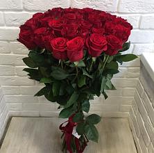 Букет Красные розы Гран При #REPLACE_PRED# Зеленый Городок