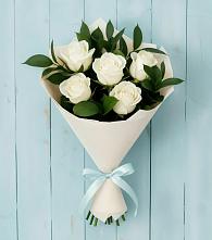 Букет цветов из:  Розы в Зеленый Городок