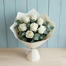 Букет Белые розы в Эвкалипте в Зеленый Городок