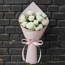 Букет цветов из:  Розы в Зеленый Городок