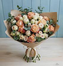 Букет цветов из:  Альстромерии и Розы в Зеленый Городок