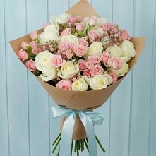Букет цветов из:  Розы в Зеленый Городок
